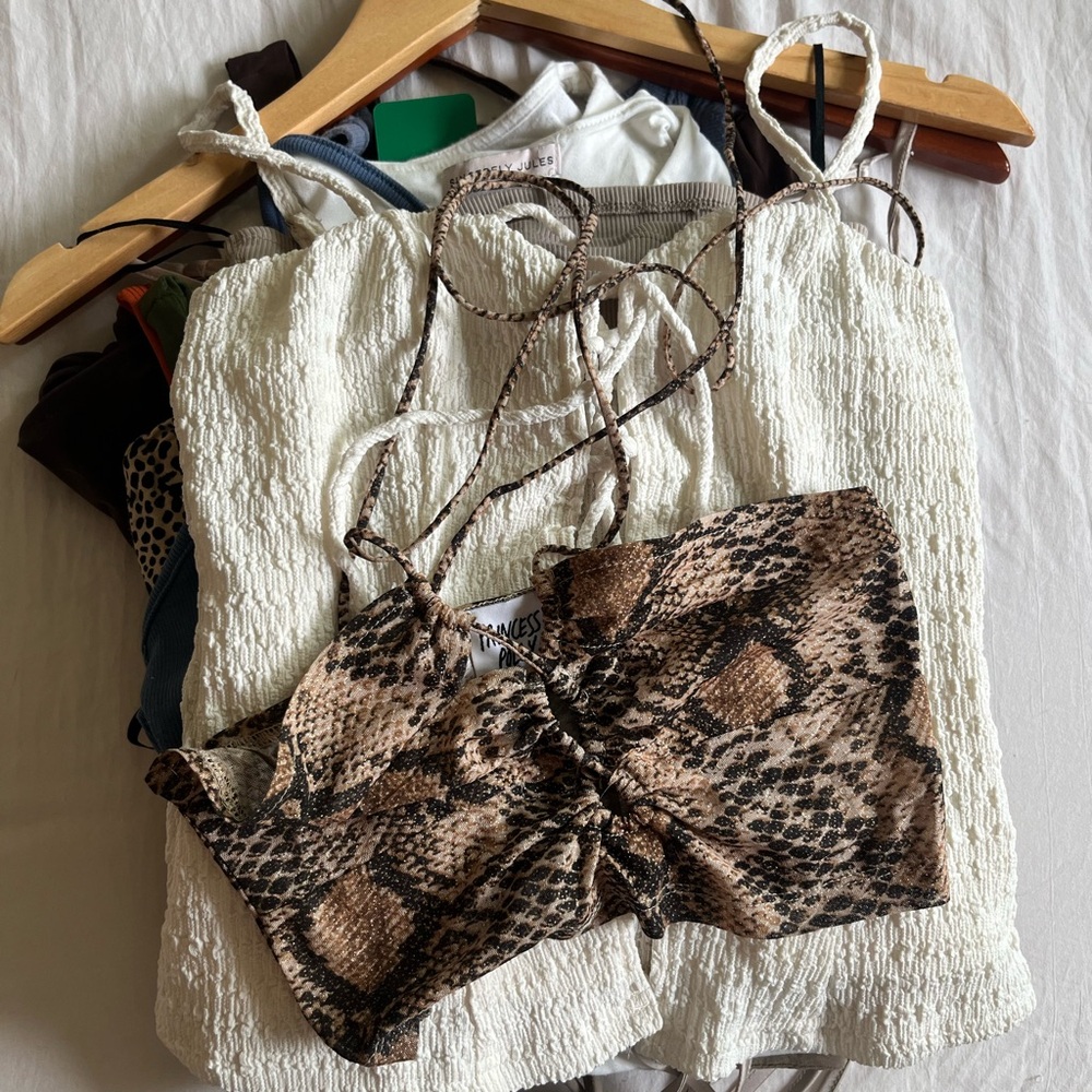 21 TOPS (BUNDLE) SWIPE TO SEE MORE